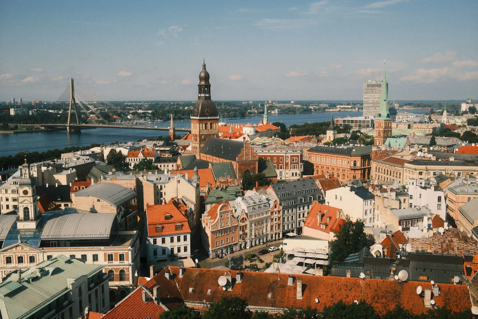 Ko darīt Rīgā vakarā: 7 idejas, kad muzeji slēgti