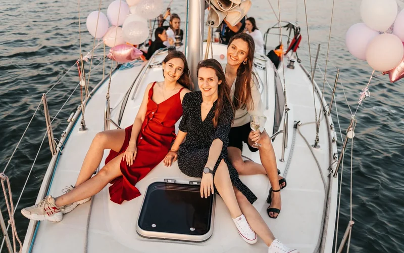 Hen party in Riga: a day plan that suits everyone